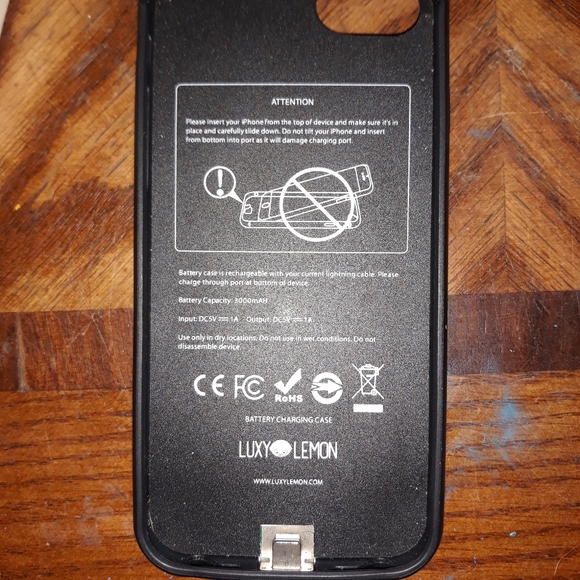 LuxyLemon Battery Case for iPhone 7 - Picture 3 of 3